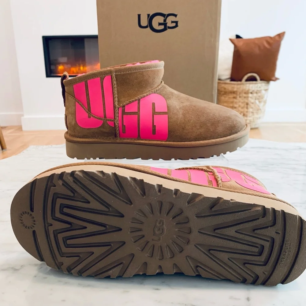 New UGG Classic Ultra Mini Chopd Logo Boot - Picture 5 of 9